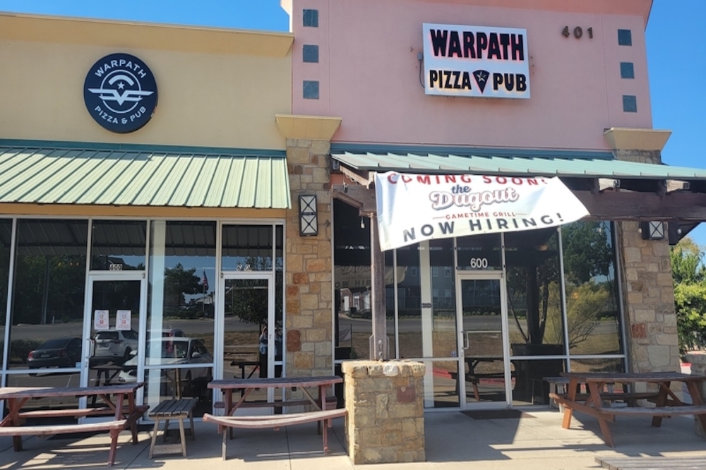 The Dugout Gametime Grill moved into the former location of Warpath Pizza in Cedar Park. (Community Impact Staff)