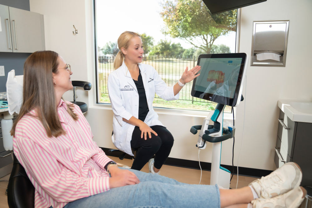 Austin dentist shows patient dental scan
