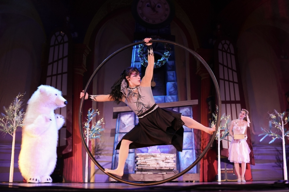 Cirque Dreams performs shows at different venues across the country. (Courtesy Cirque Dreams)