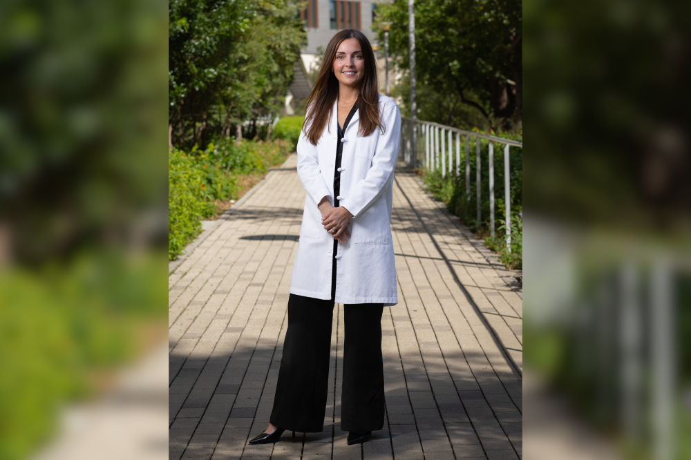 Surgeon doing research on foregut surgery in Austin