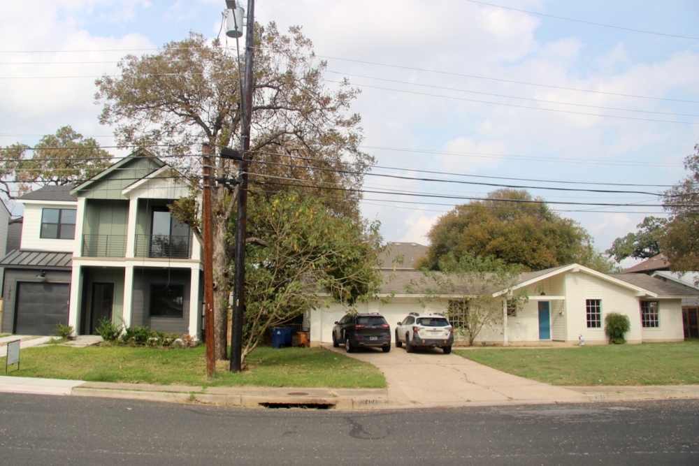 New homes were built on an East Austin property under the city's new HOME initiative policy. (Ben Thompson/Community Impact)