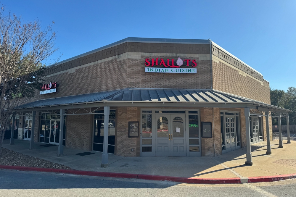 Shallots opened in November and serves a variety of Indian dishes. (Brittany Anderson/Community Impact)