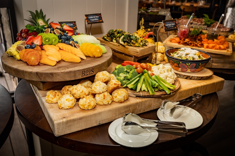 Blind Salamander is curating a Thanksgiving feast with carving stations, hot and cold stations and more. (Courtesy Omni Barton Creek Resort & Spa)