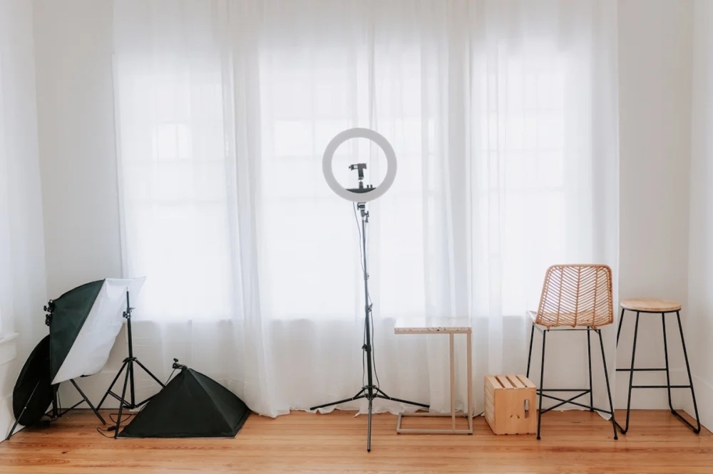The Living Room offers professional photography space for all varieties of photo shoots. (Courtesy The Living Room)
