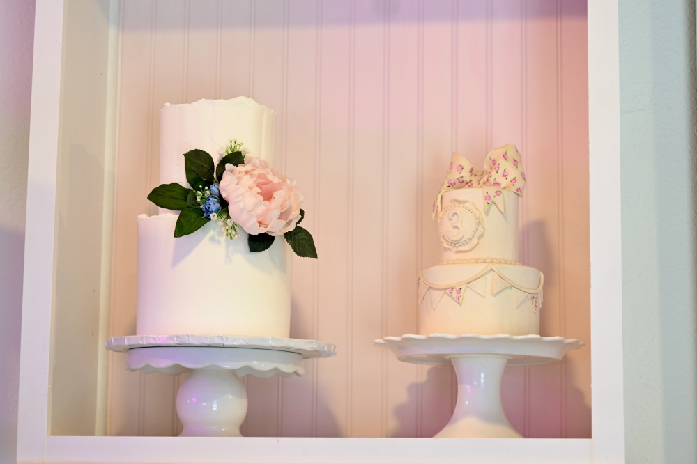 Trahan spends most of her time at the bakery working on custom cake orders for clients. (Roo Moody/Community Impact)