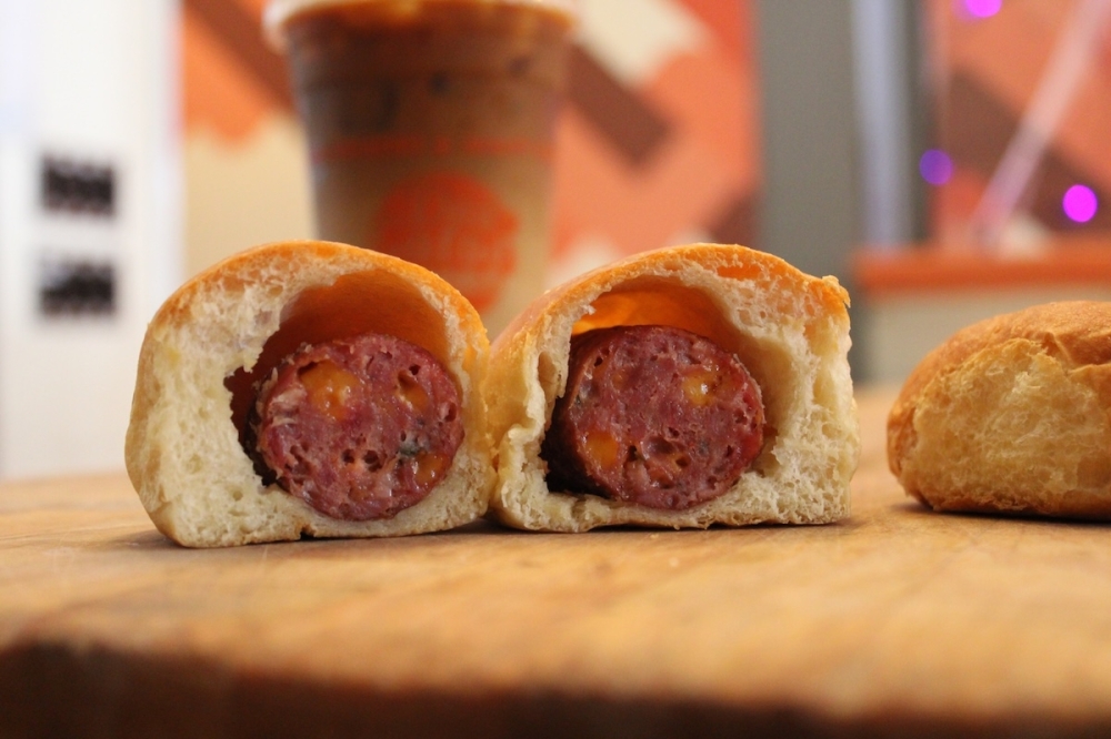 Dos Gatos Kolache Bakery is now open at its newest location in New Braunfels. (Andrew Creelman/Community Impact)