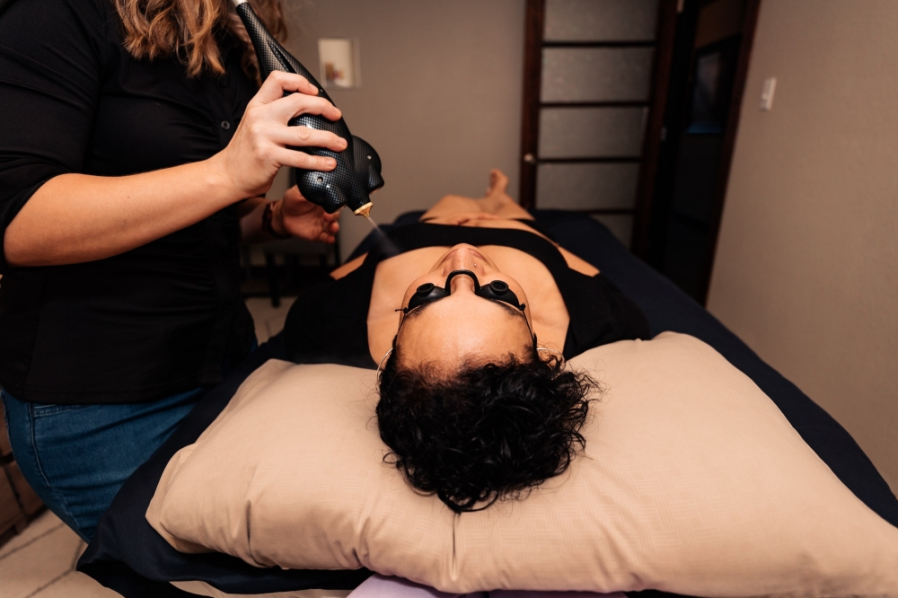 Patients can find a range of treatments including but not limited to reiki, localized cryotherapy and cryotoning. (Courtesy The Point Wellness)