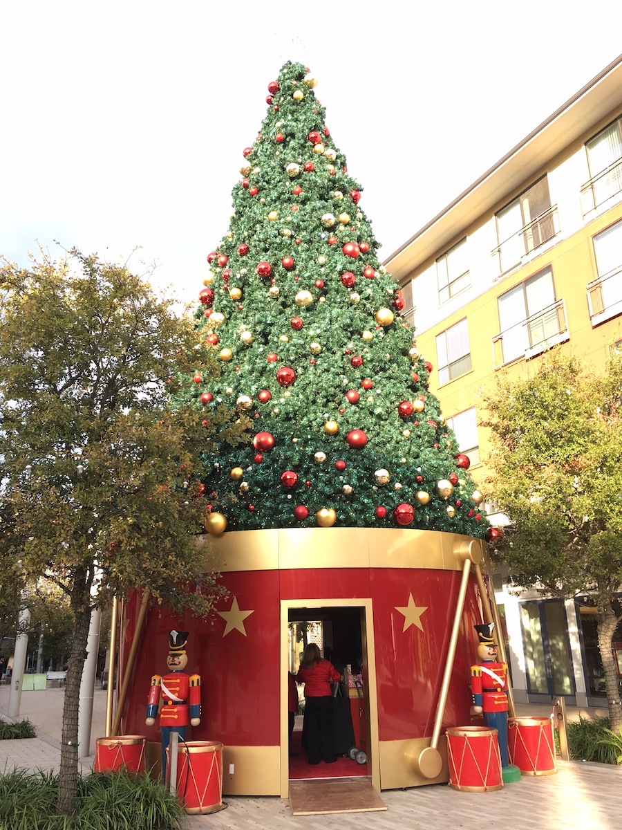 arboretum mall on Holiday Activities Coming To The Arboretum The Domain Domain Northside And Lakeline Mall Community Impact