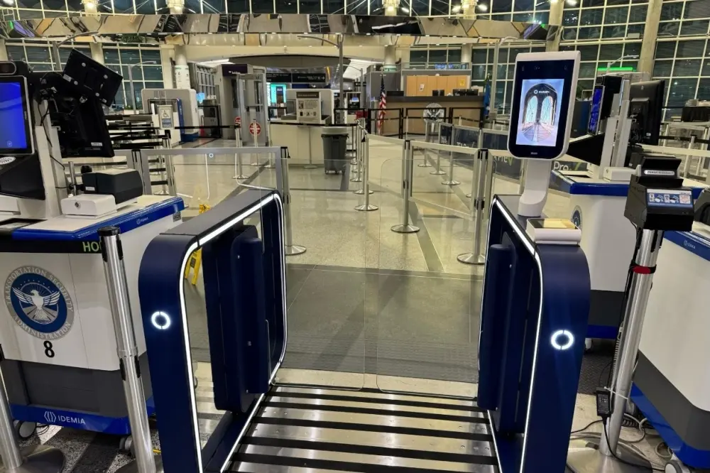 New Hobby Airport parking facility offers $5 daily rates